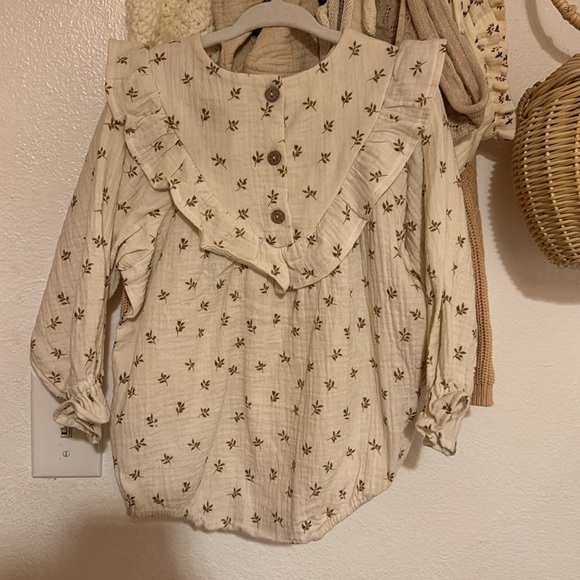 Rylee & Cru romper - Picture 3 of 3